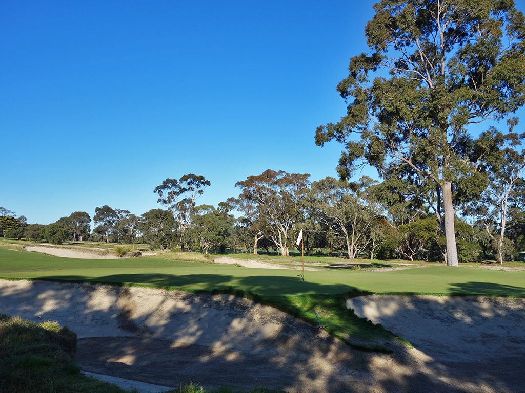 15th Hole at Victoria Golf Club (316 Yard Par 4)